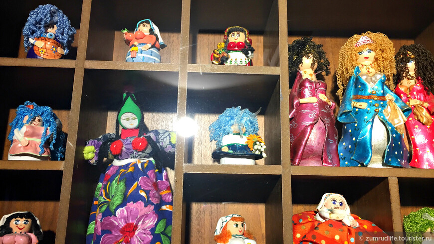 анатолийские традиционные куклы и матрешки в музее