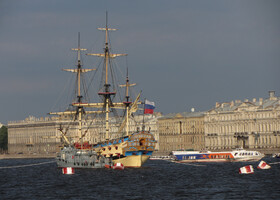 Санкт-Петербург. Корабли с мостов, набережных и ...из Эрмитажа