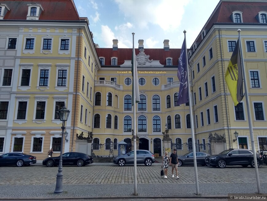 Фонтаны наяд (Najadenbrunnen I & Najadenbrunnen II)