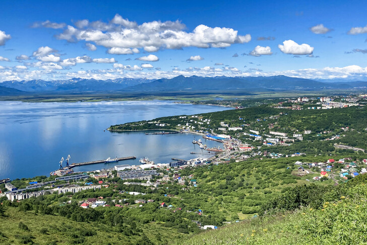 Петропавловск-Камчатский с высоты Мишенной сопки