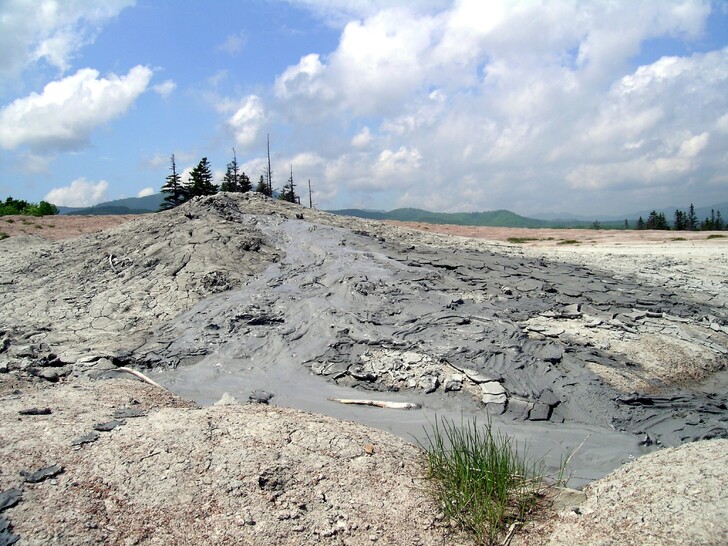 Южно-Сахалинский грязевой вулкан