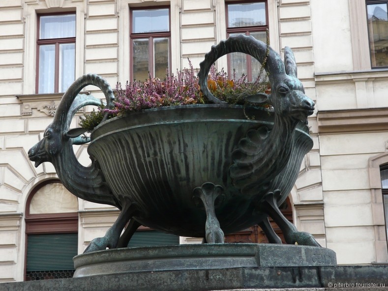 Самый красивый фонтан Вены в стиле модерн