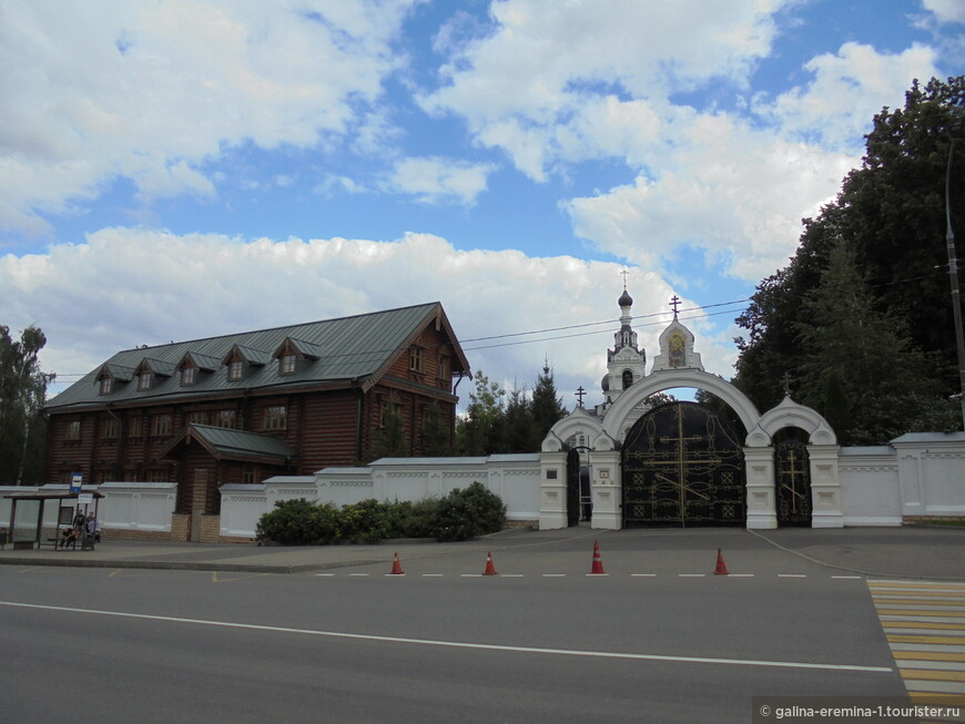 Храмы в Троице-Лыково (Покровский ставропигиальный женский монастырь)