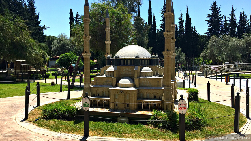 Мечеть Селимие в Музее Минисити


