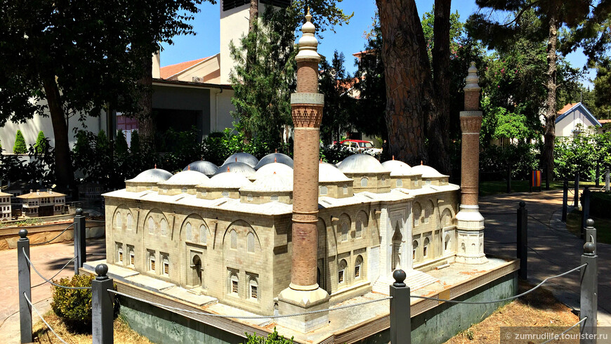 Мечеть Улу-Джами в Музее Минисити
