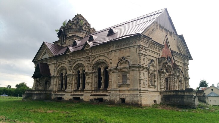 Церковь Димитрия Солунского в Березовке