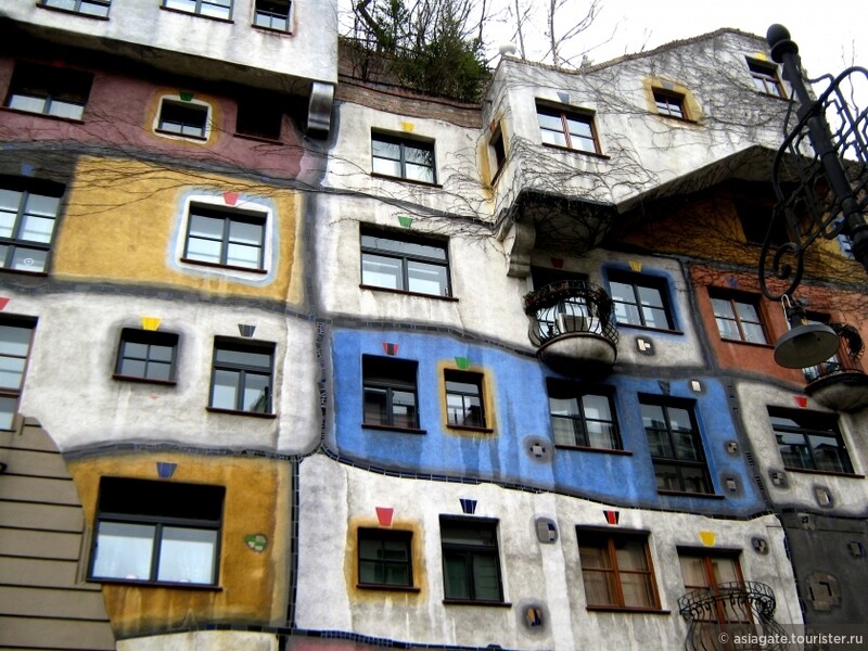 Дом Хундертвассера (Hundertwasser Haus)