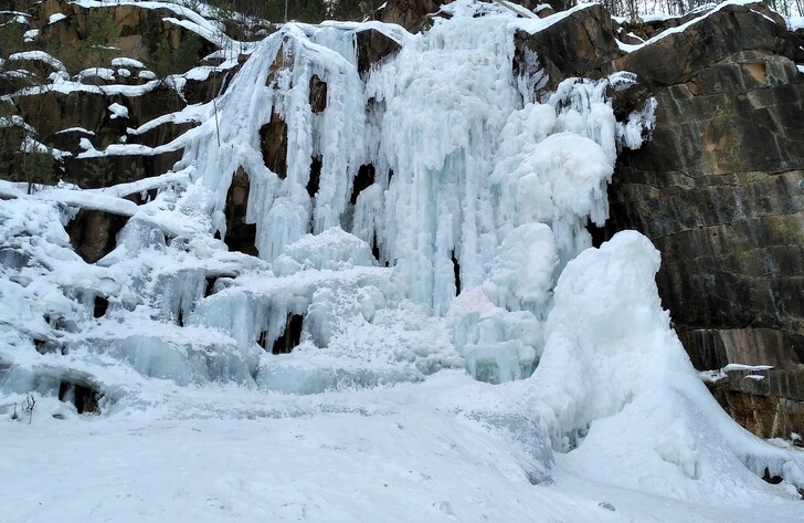 Ледяной водопад на Столбах