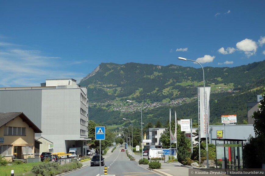 Прекрасный карлик в Альпах — в столице Лихтенштейна