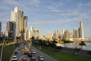 Панама решила привлечь в страну иностранцев вакцинным туризмом