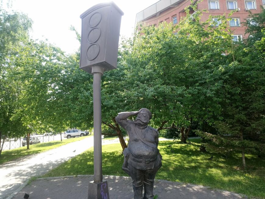 Памятник светофору<br/> в Новосибирске