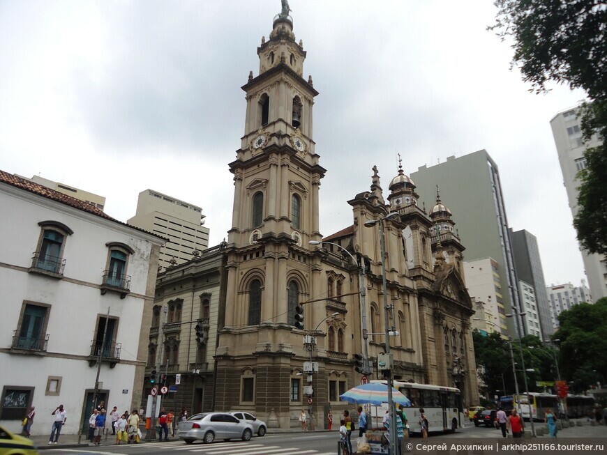 Старый Кафедральный собор в стиле шикарного барокко — в центре Рио-де-Жанейро