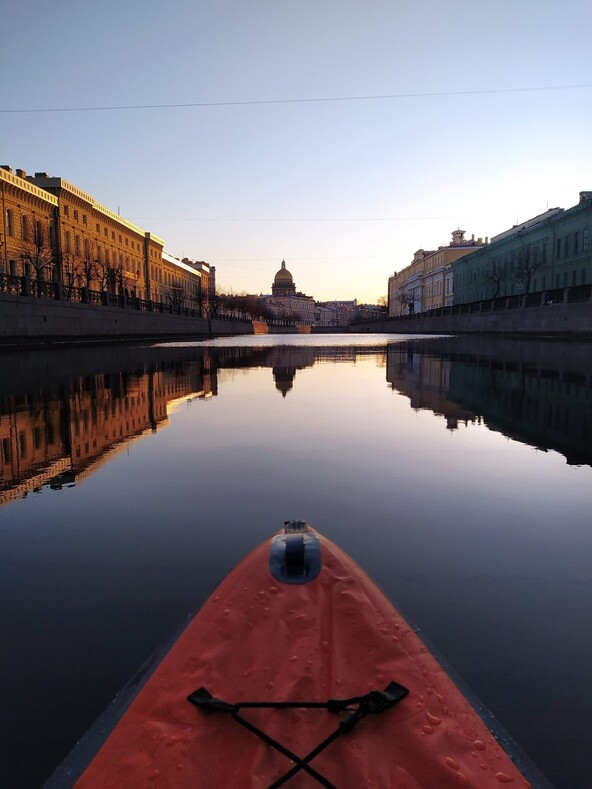 Первомайский рассвет на Неве. На каяке по рекам и каналам Санкт-Петербурга