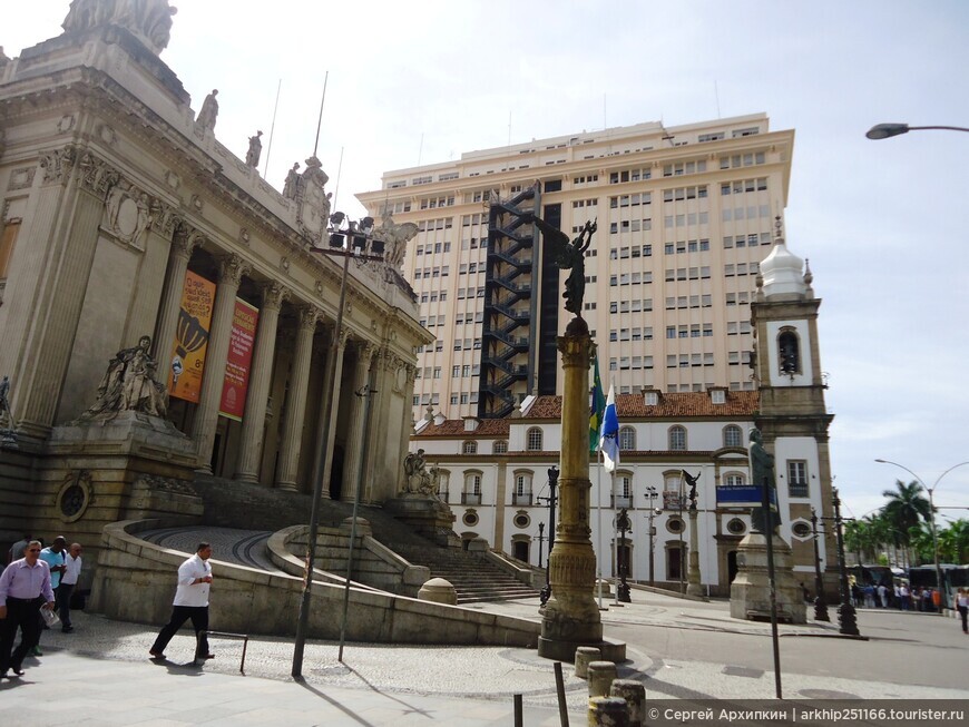Дворец Тирадентис для Законодательного собрания штата Рио-де-Жанейро