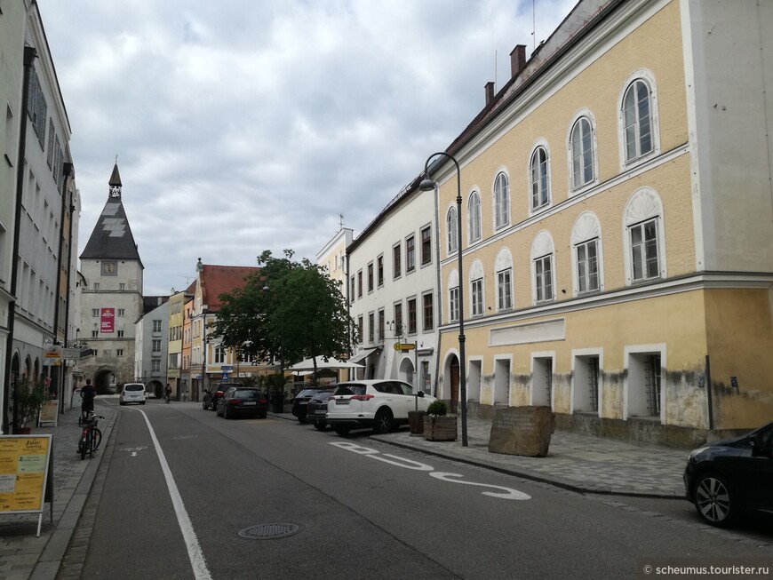 Дом, где родился Адольф Гитлер: Странное отношение Австрийских властей к дому