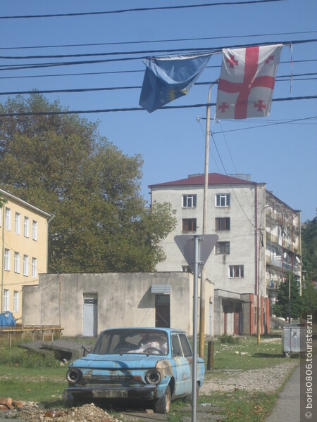 Поездка автостопом в Мартвили и осмотр города