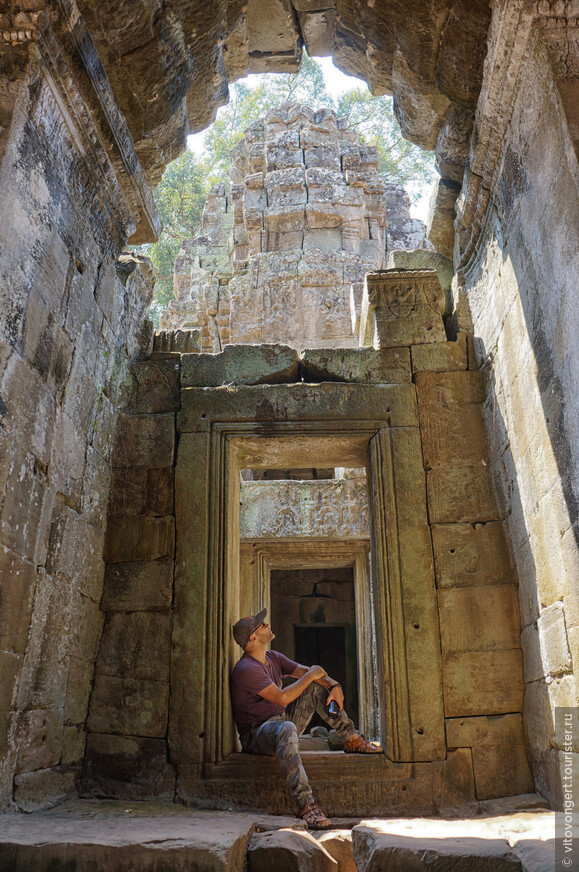 Ворота в один из крупнейших проектов Джаявармана VII — храм Преа Кхан, Ангкор, Камбоджа