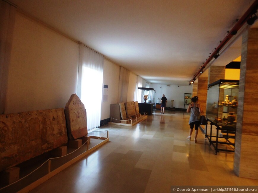Археологический музей в Пестуме — возле древнегреческих храмов на юге Италии