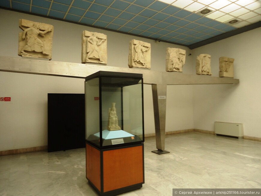 Археологический музей в Пестуме — возле древнегреческих храмов на юге Италии