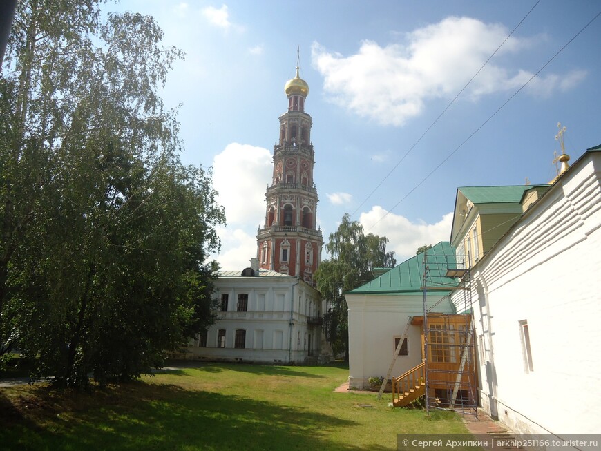 Новодевичий монастырь — один из трех  объектов ЮНЕСКО в Москве