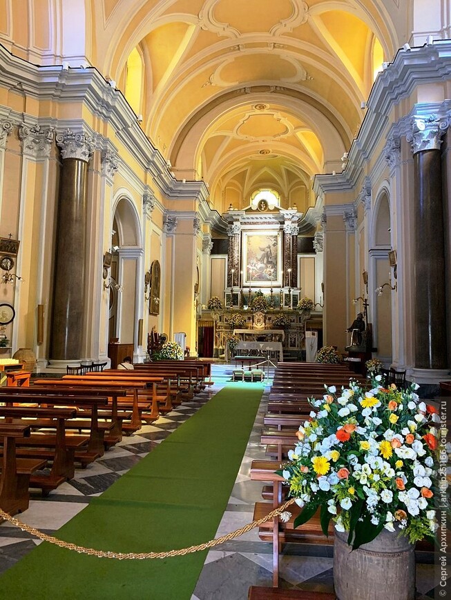 Собор Святого Франциска в Сорренто (Италия)