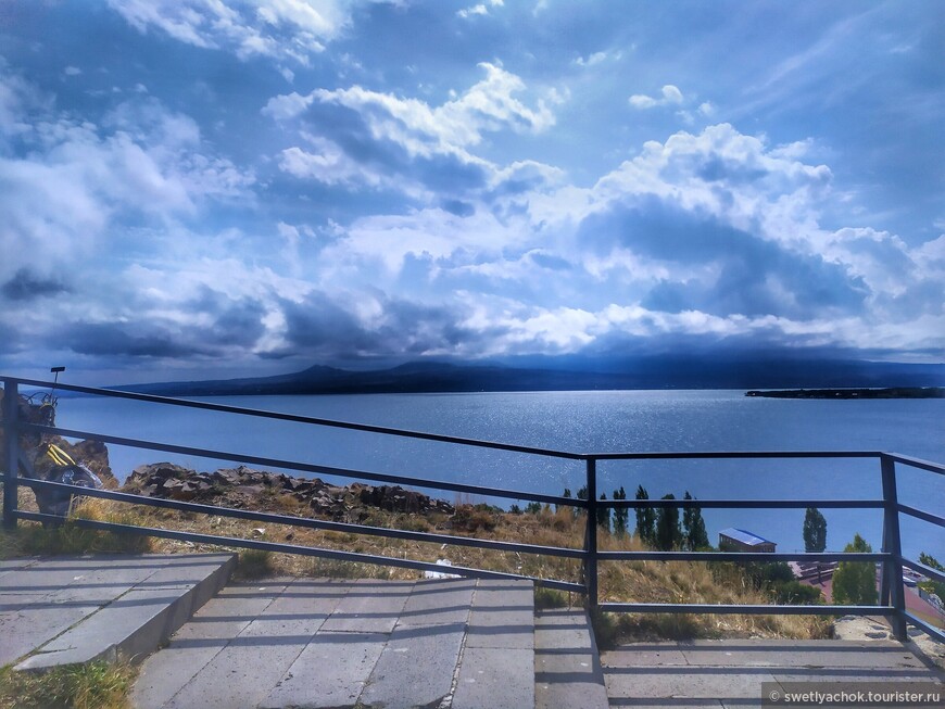 Армения 2021 — Чарующее озеро Севан и дождливый Дилижан в октябре