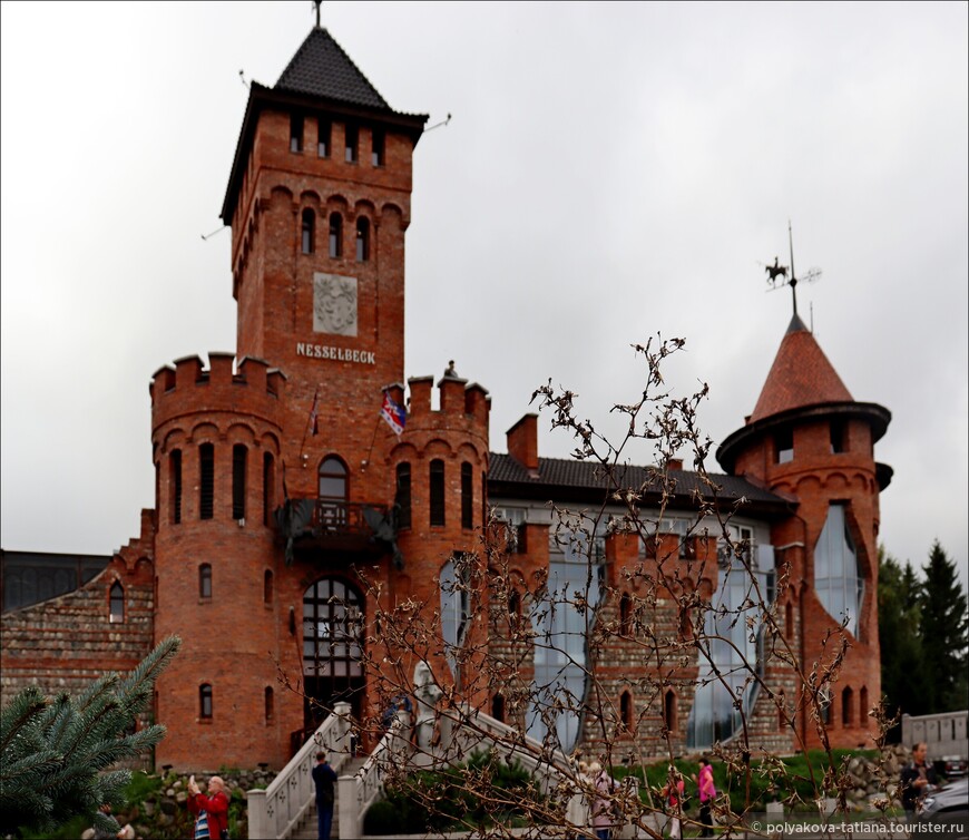 Тевтонский замок Шаакен и новодел Нессельбек