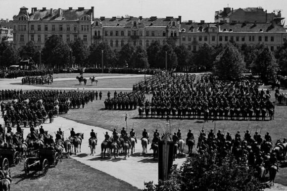 Фото из интернета.Парад польской армии в 1939 году.