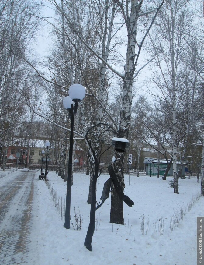 Сквер, где приятно гулять зимой и осенью