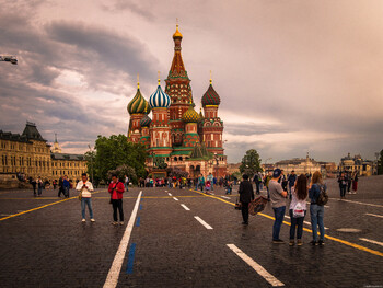 Интуристы отказываются от туров в Россию из-за введения QR-кодов