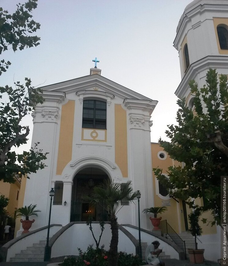 Кафедральный собор Успения Святой Девы Марии на острове Искья