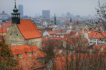 В Словакии в рамках мер против COVID-19 закрыли отели  