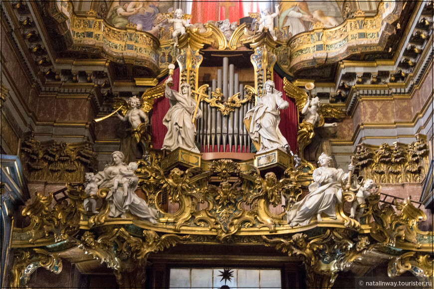 орган в церкви Санта Мария Маддален (Chiesa di Santa Maria Maddalena)