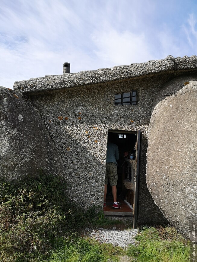 Дом Флинстоунов на севере Португалии
