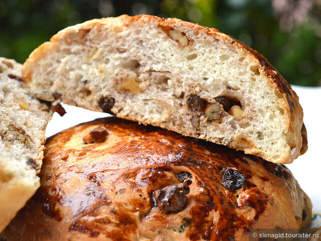 Хлеб со Святыми. Pan co' santi.