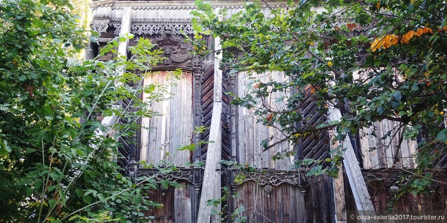 Старинный дом на ул М.Горькова.