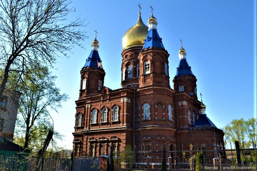 Главная достопримечательность города  — Михайло-Архангельский собор