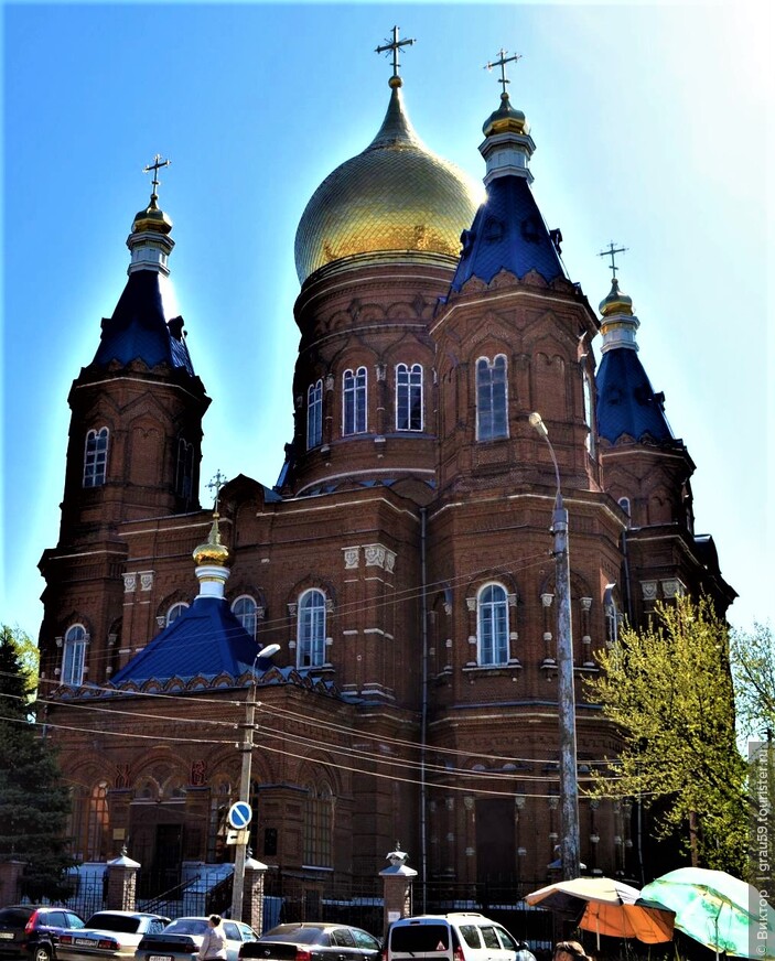 Главная достопримечательность города  — Михайло-Архангельский собор