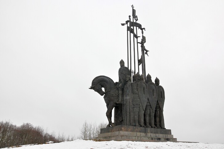 Памятник «Ледовое побоище»