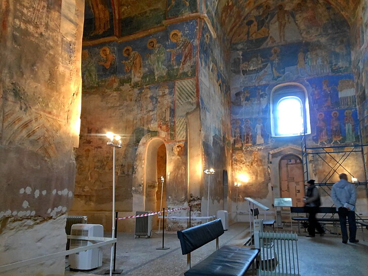 Фрески в Преображенском соборе Мирожского монастыря