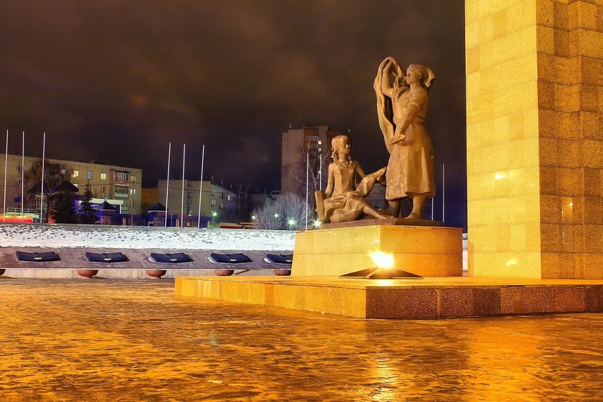 Памятник героям фронта и тыла в Иваново
