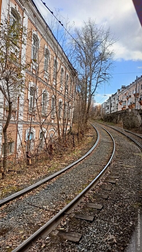 Осенняя «подставка для Луны» или как мы ходили на Двуглавую сопку