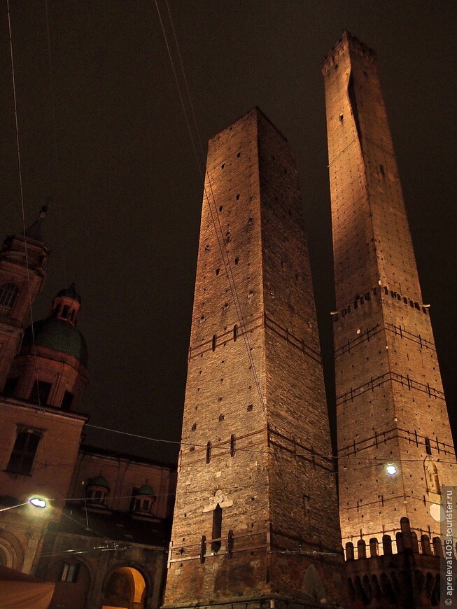 Воспоминания об Италии: Bologna di sera...  