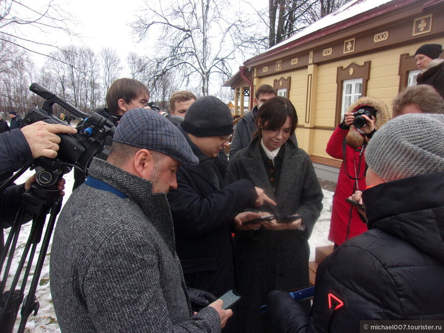 Поздравили Достоевского