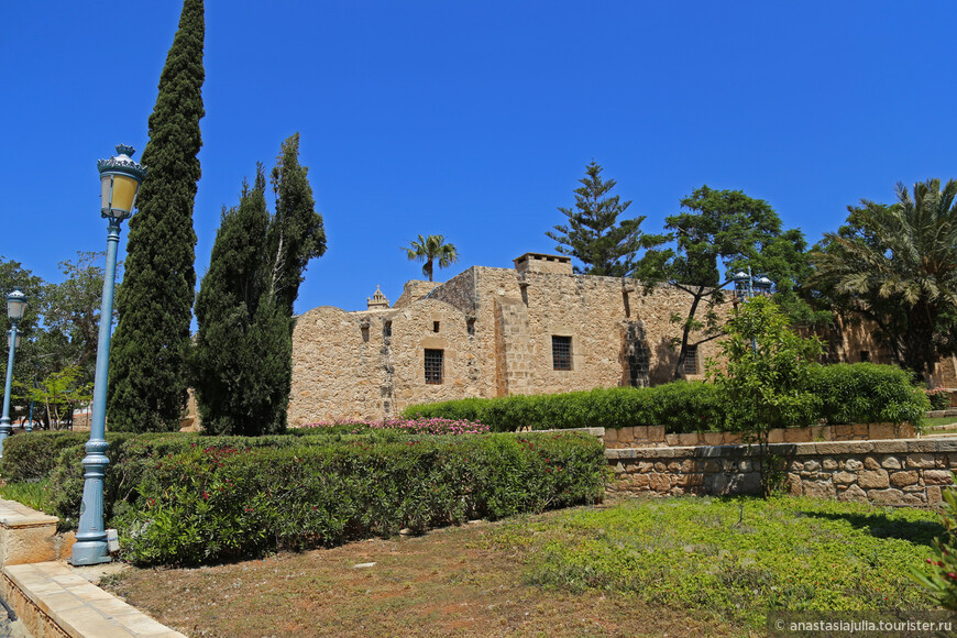 Христианский Кипр: Средневековый монастырь Айя-Напа