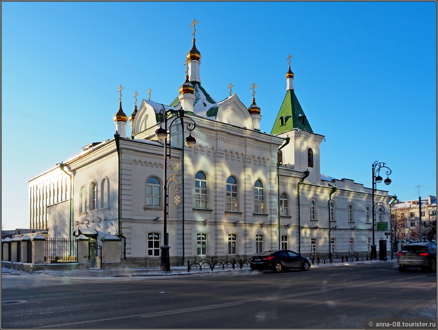 Владимирское сиропитательное заведение с церковью Симеона Богоприимца.