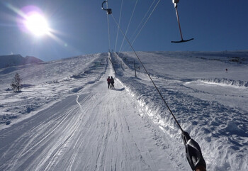 Отели на горнолыжных курортах Болгарии примут туристов без сертификатов и тестов 