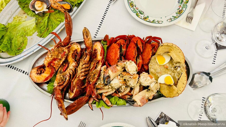 Ассорти с морепродуктов - богатое блюдо в астурийской кухне.
