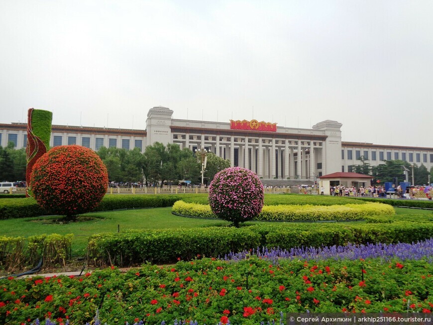 Национальный музей Китая в Пекине — самый большой и самый посещаемый музей в Мире
