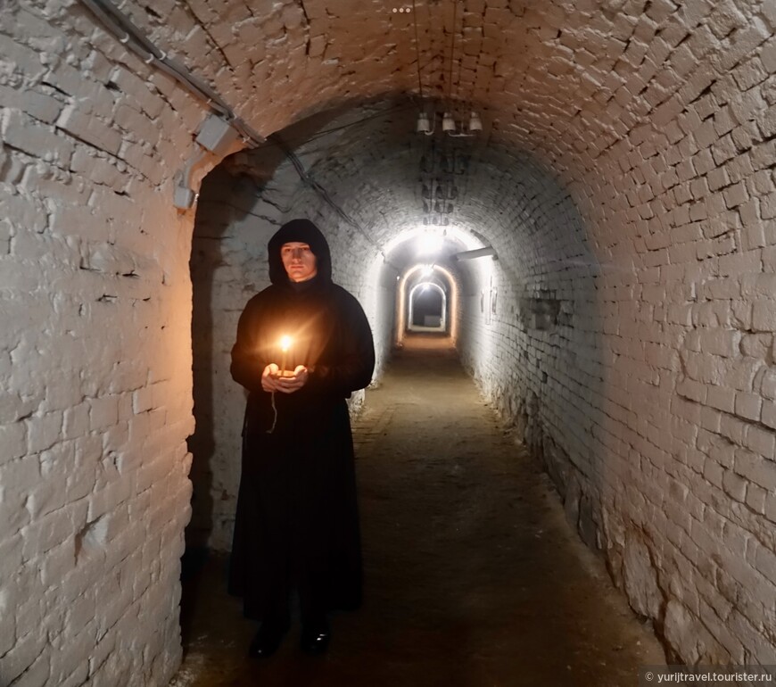 В подземных склепах Василианского монастыря